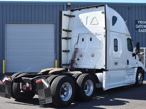 USED 2019 FREIGHTLINER CASCADIA 125 TANDEM AXLE SLEEPER TRUCK #11516-5