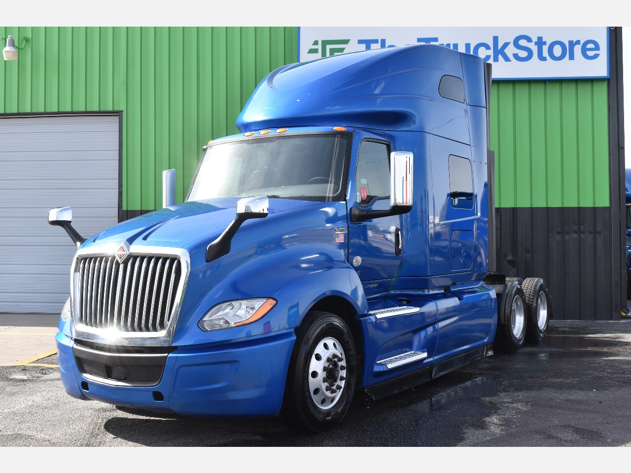 2022 INTERNATIONAL LT625 Sleeper #3036