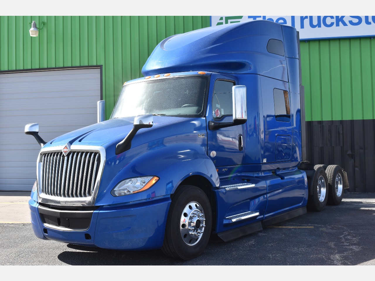 2022 INTERNATIONAL LT625 Sleeper #3033 2022 INTERNATIONAL LT625 Sleeper #3033