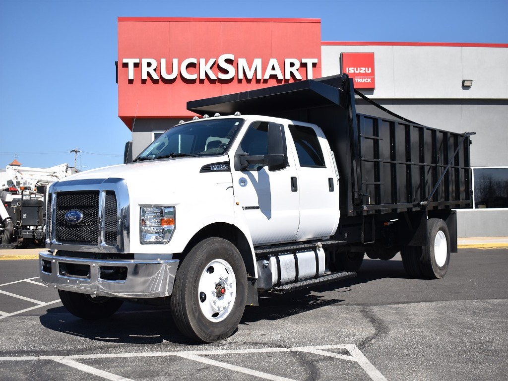 2016 Ford F750 Dump Truck