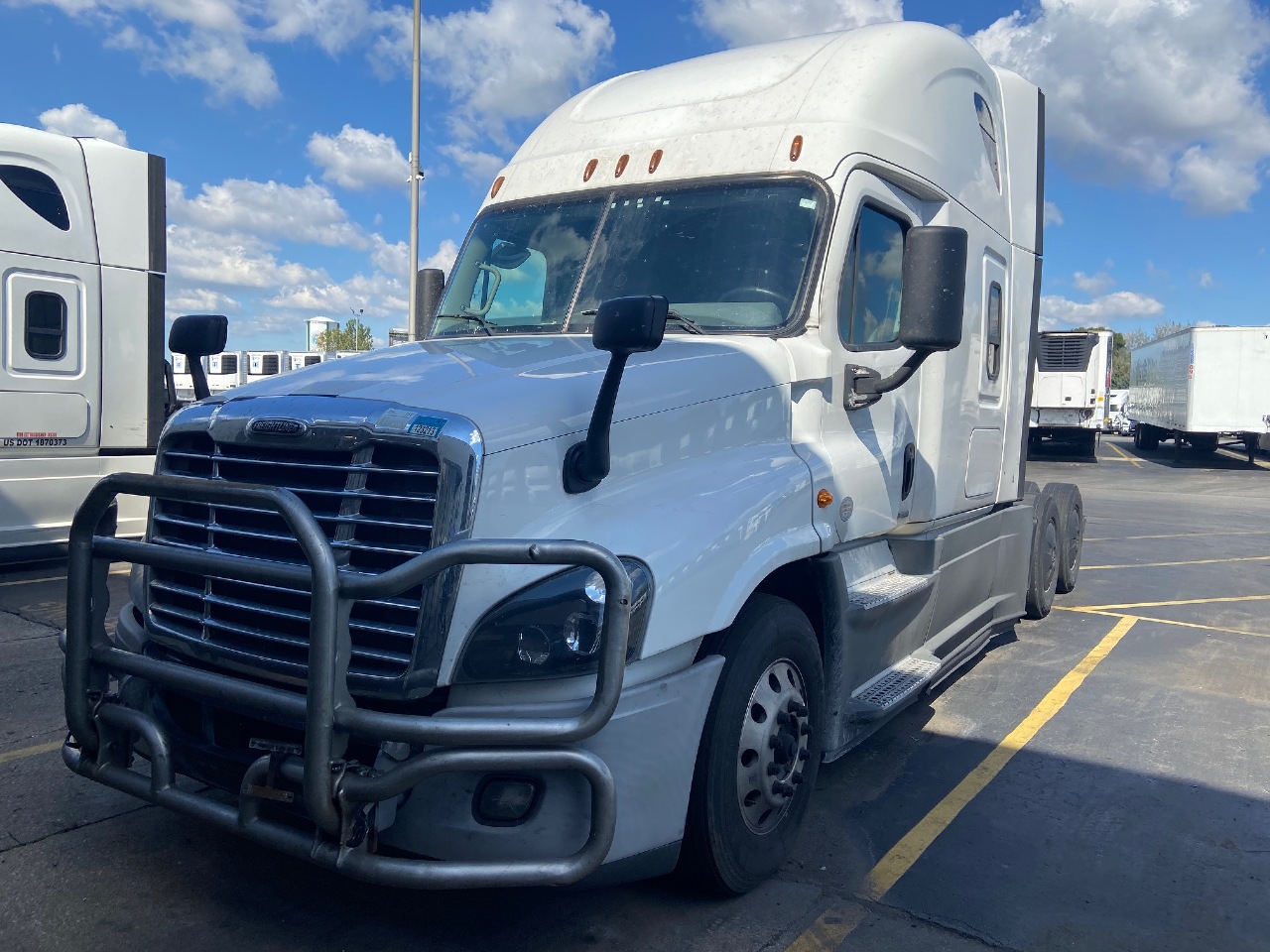 2017 FREIGHTLINER Cascadia CA125 Sleeper