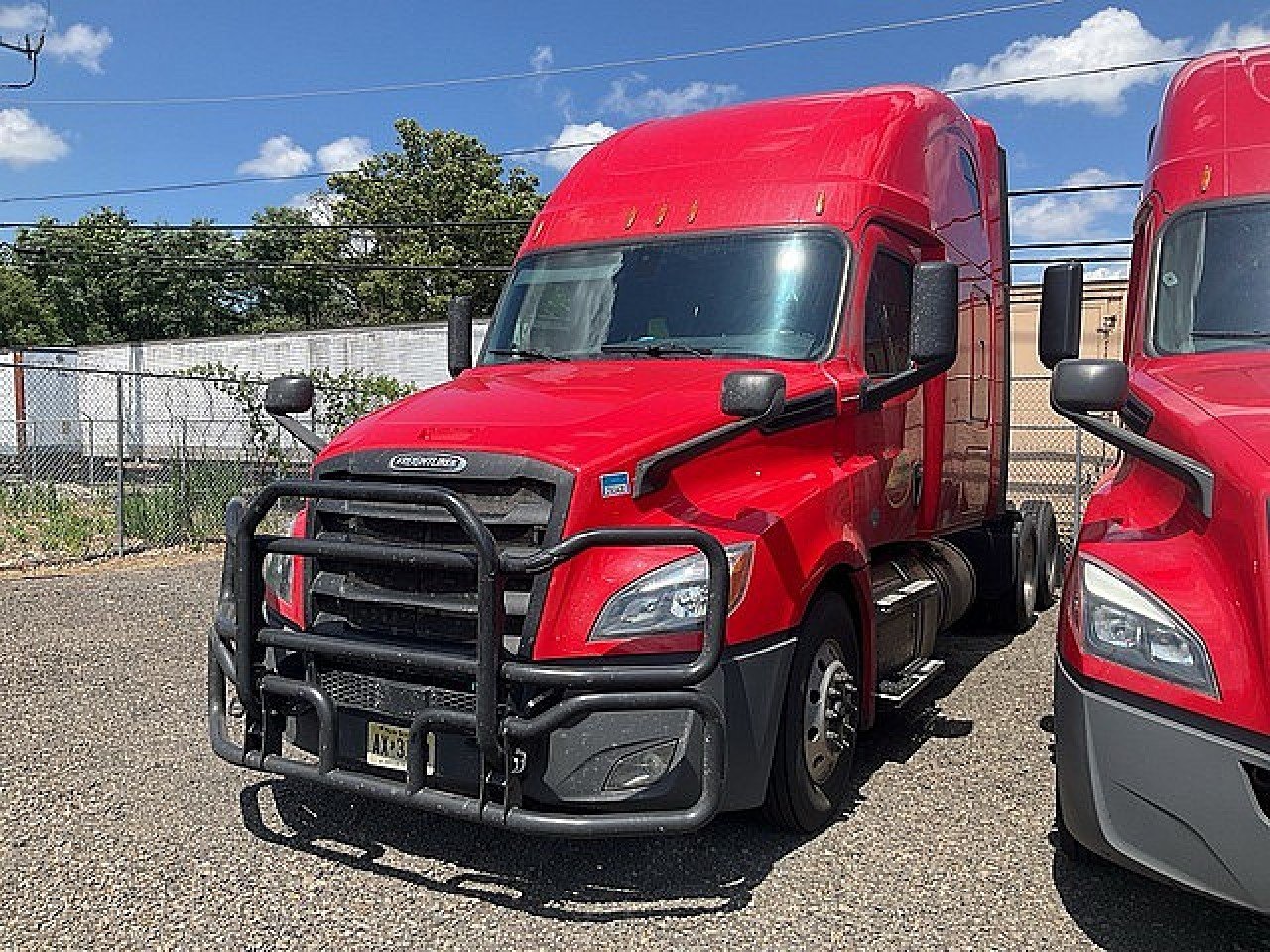 2019 FREIGHTLINER Cascadia CA126 Sleeper