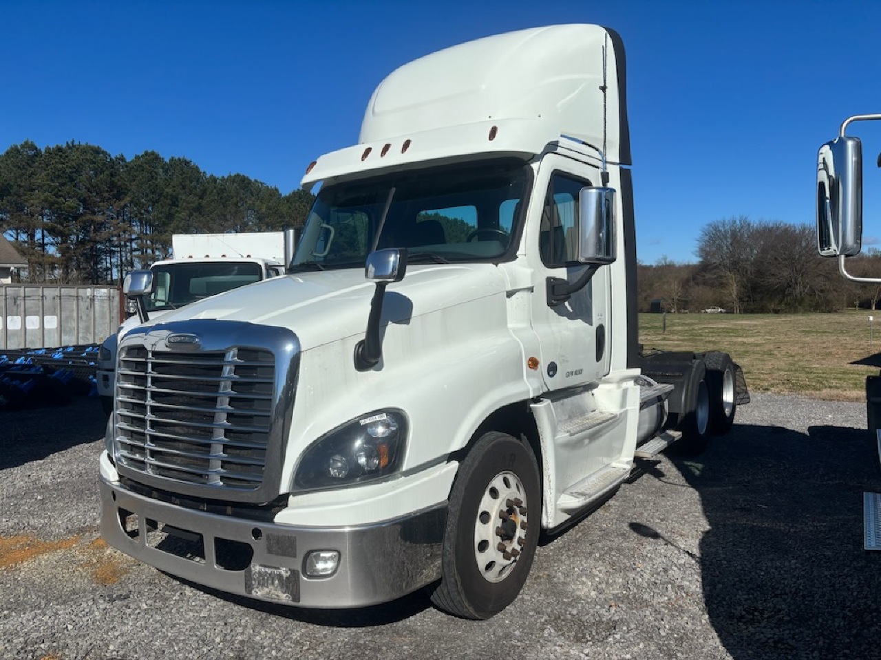 2018 FREIGHTLINER CASCADIA 125 DAY CAB Daycab #2744