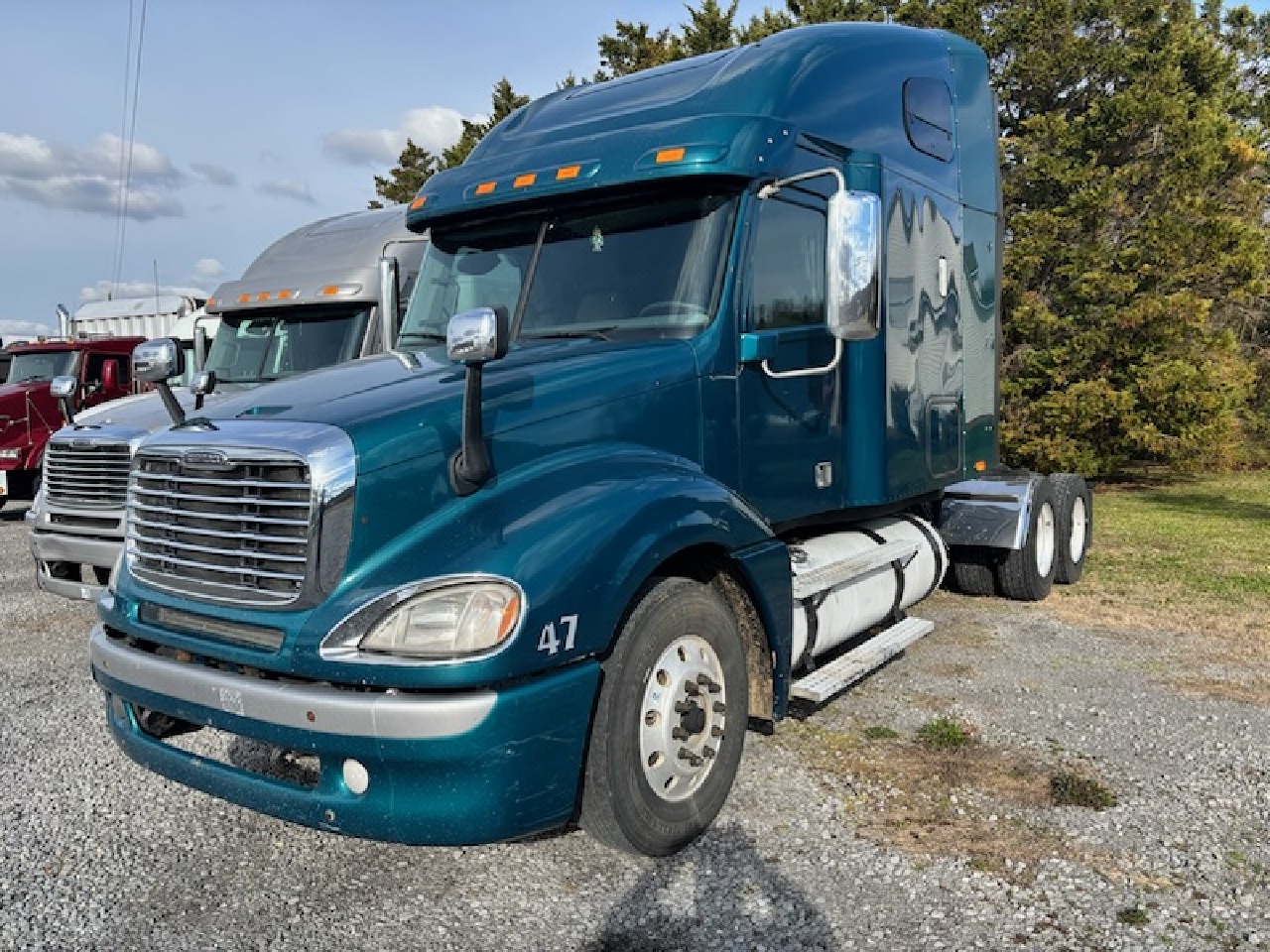 2018 FREIGHTLINER COLUMBIA  GLIDER Sleeper #2905