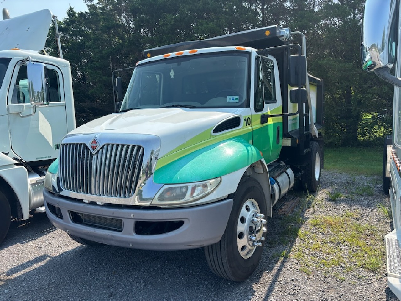 2017 INTERNATIONAL 4300 SBA 4x2 Dump Truck #3747