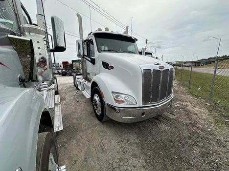 USED 2016 PETERBILT 579 DAYCAB TRUCK #3227-1