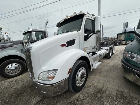 USED 2016 PETERBILT 579 DAYCAB TRUCK #3227-4