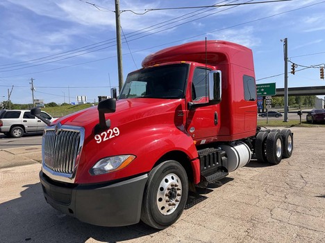 USED 2018 INTERNATIONAL LT SLEEPER TRUCK #3236-1