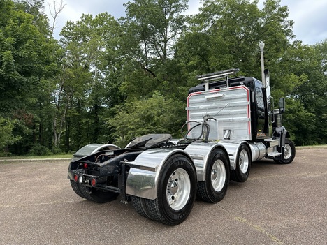 USED 2023 INTERNATIONAL HX 520 SLEEPER TRUCK #3263-7