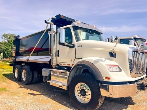 NEW 2025 INTERNATIONAL HX 620 DUMP TRUCK #3282-1