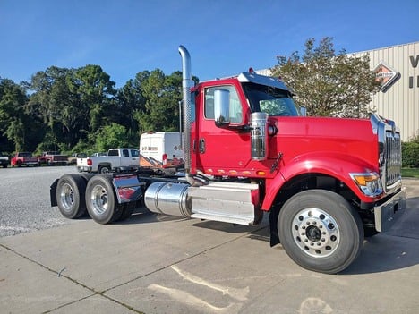 NEW 2025 INTERNATIONAL HX DAYCAB TRUCK #3297-1