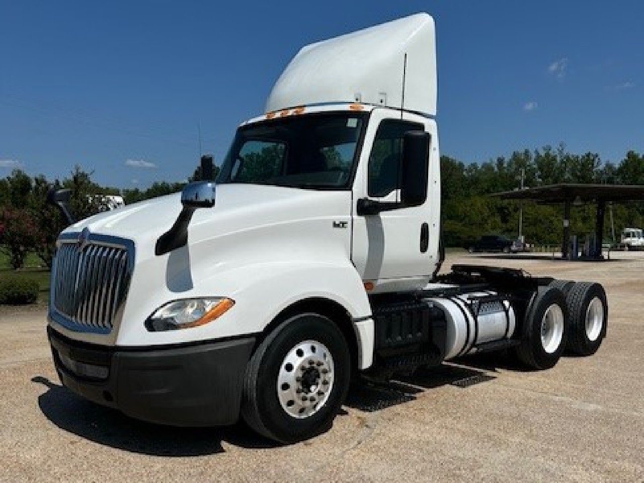 USED 2018 INTERNATIONAL LT DAYCAB TRUCK #3343