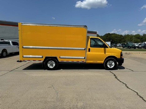 USED 2021 GMC G3500 SAVANA BOX VAN TRUCK #3356-2