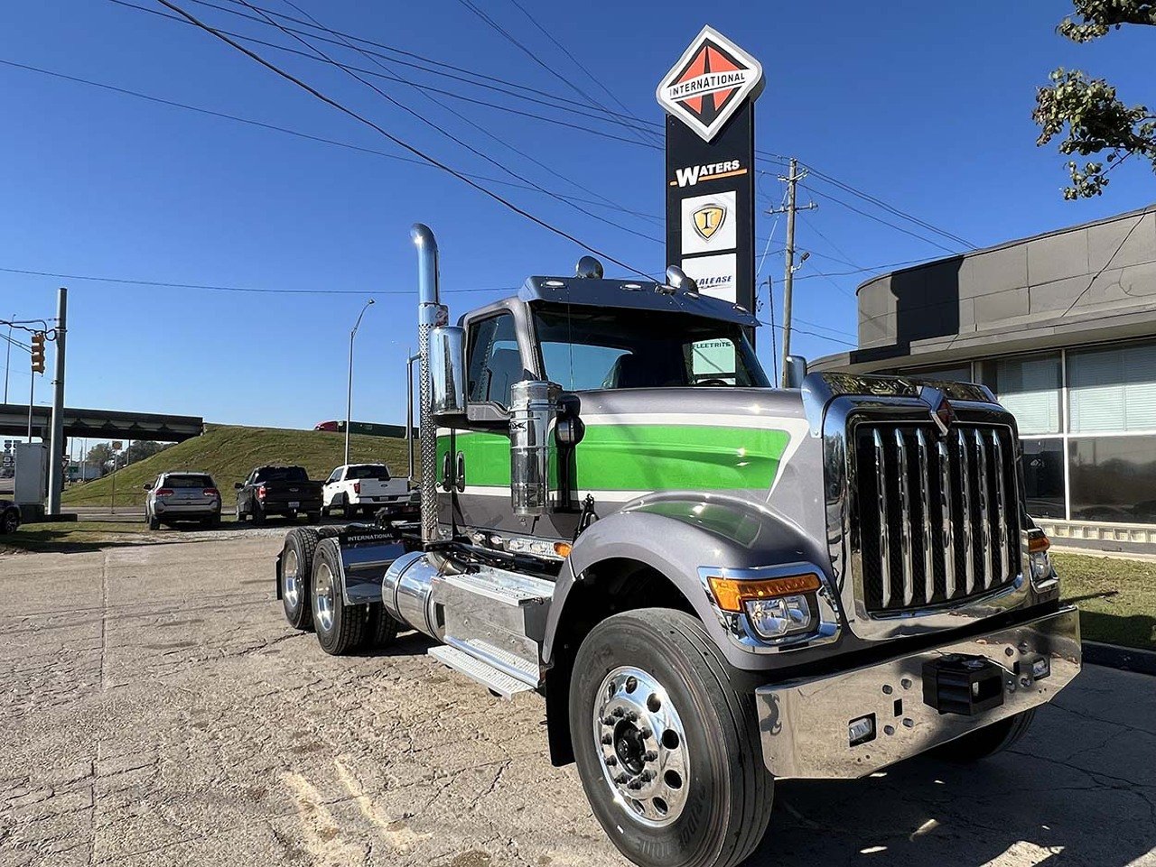 NEW 2025 INTERNATIONAL HX 520 DAYCAB TRUCK #3371