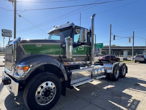 NEW 2025 INTERNATIONAL HX 520 DAYCAB TRUCK #3371-3