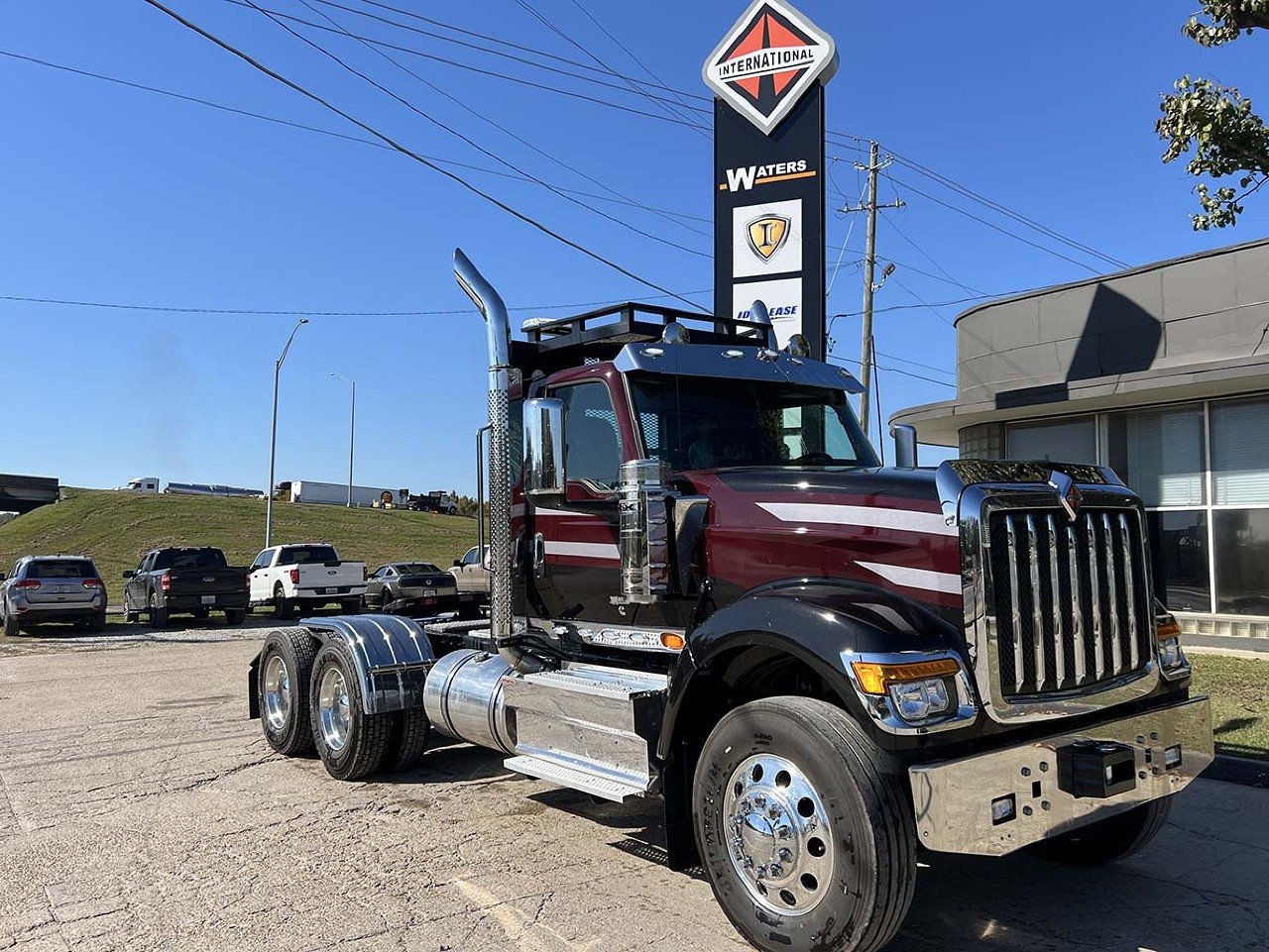 NEW 2025 INTERNATIONAL HX 520 DAYCAB TRUCK #3372