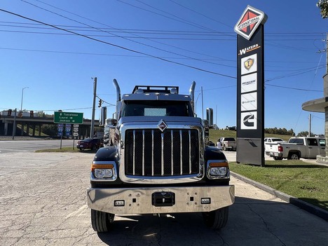 NEW 2025 INTERNATIONAL HX 520 DAYCAB TRUCK #3372-2