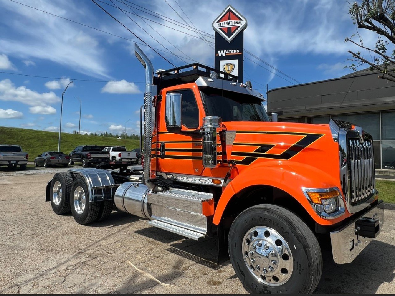 NEW 2025 INTERNATIONAL HX 520 DAYCAB TRUCK #3375