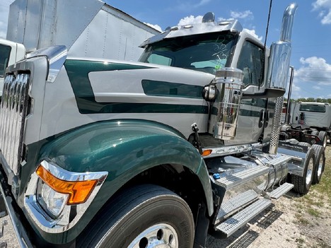 NEW 2025 INTERNATIONAL HX 520 DAYCAB TRUCK #3380-1