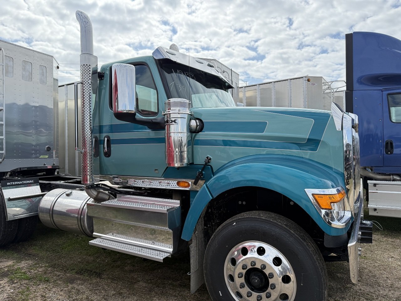 NEW 2026 INTERNATIONAL HX 520 DAYCAB TRUCK #3382