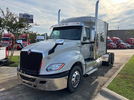 NEW 2025 INTERNATIONAL LT DAYCAB TRUCK #3384-1