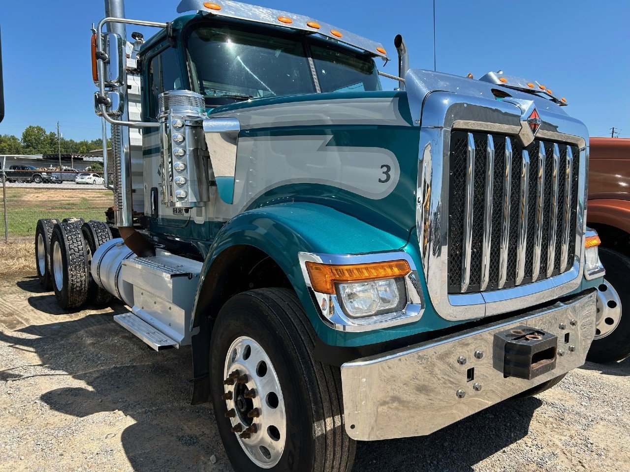 USED 2022 INTERNATIONAL HX DAYCAB TRUCK #3388