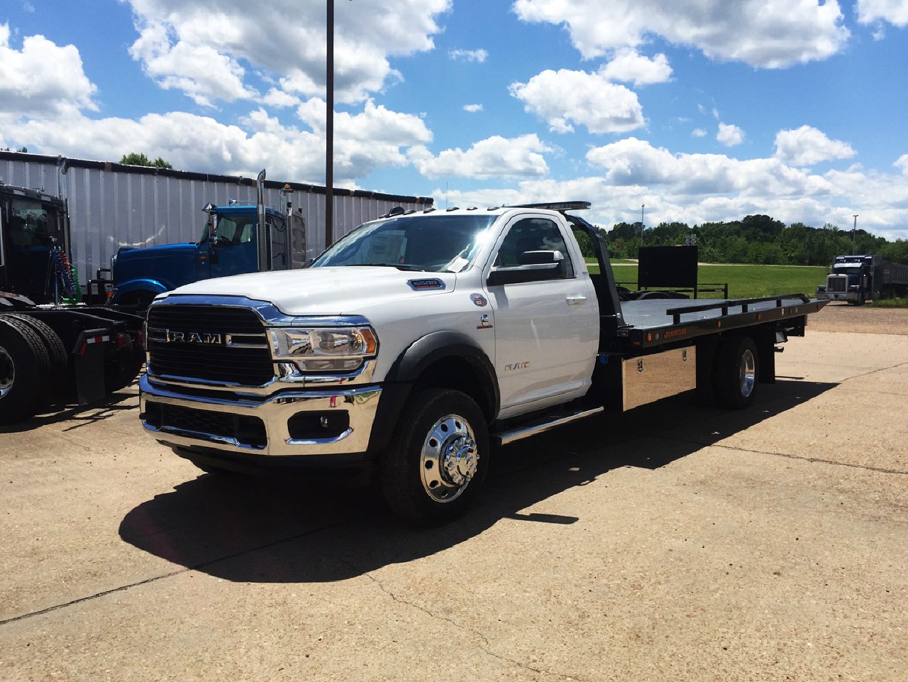 NEW 2024 DODGE RAM 5500 ROLLBACK TOW TRUCK #3404