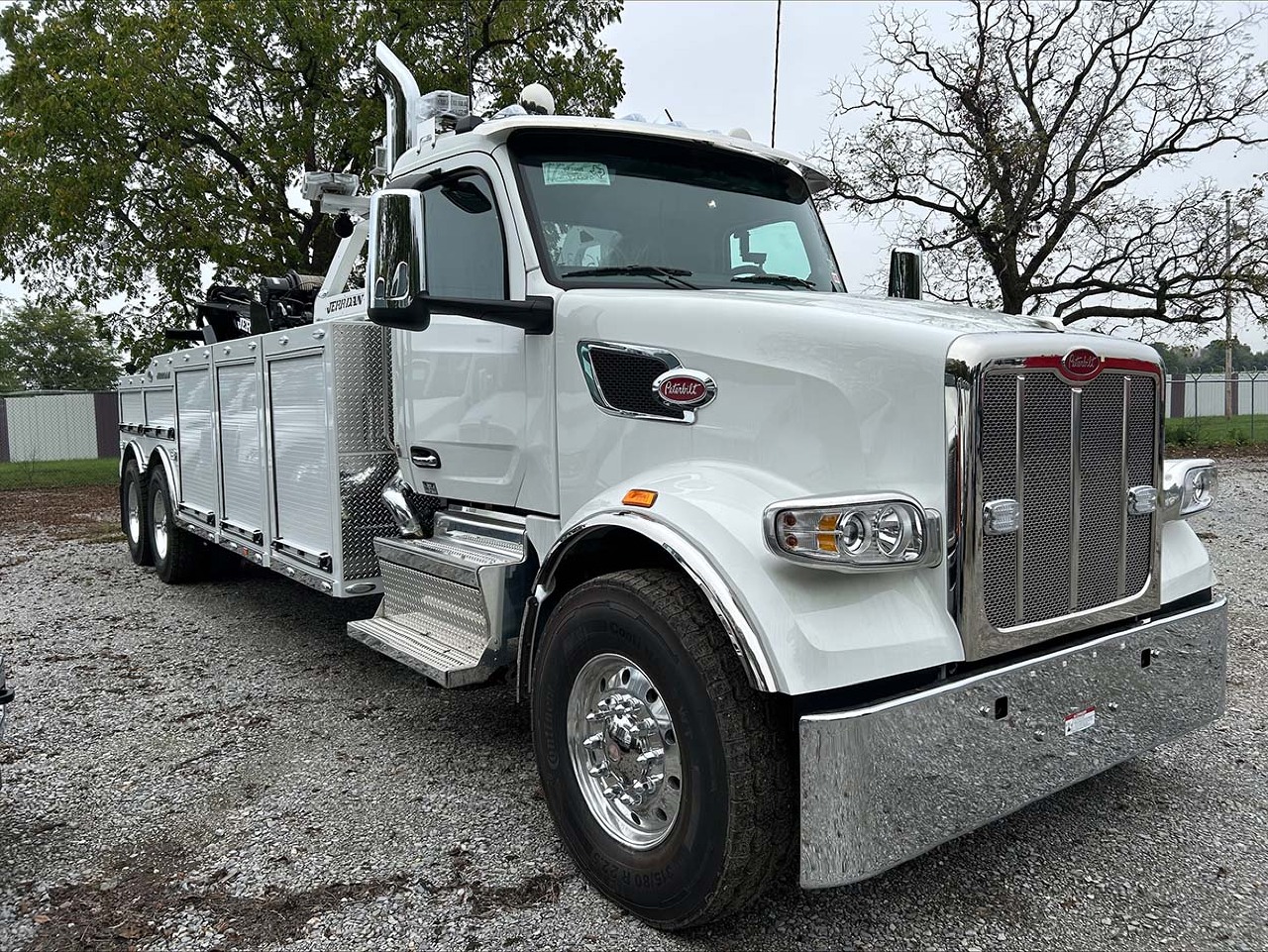 NEW 2025 PETERBILT 567 WRECKER TRUCK #3468