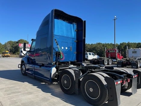 NEW 2025 INTERNATIONAL LT SLEEPER TRUCK #3509-4