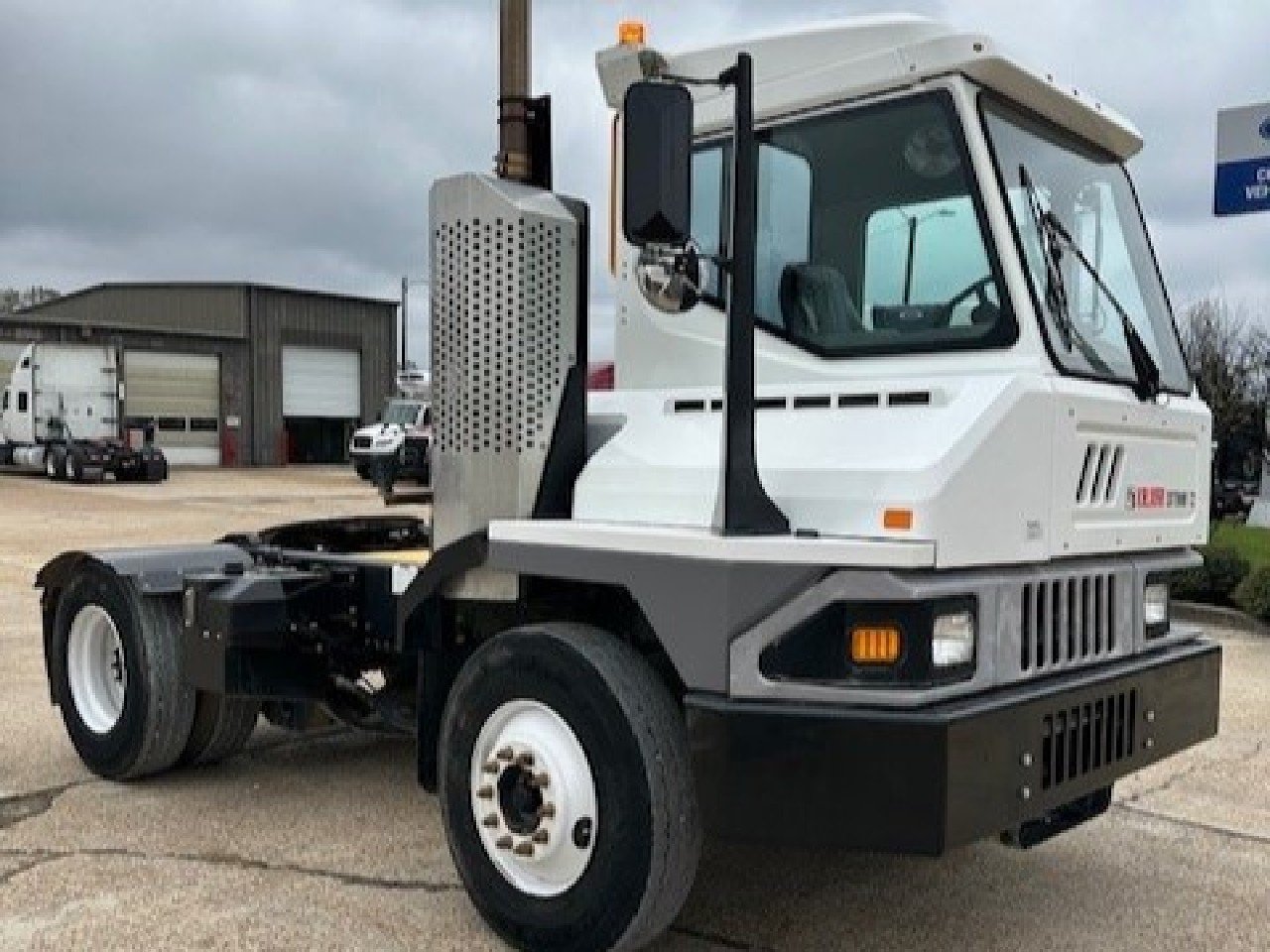 USED 2018 OTTAWA KALMAR T2 YARD JOCKEY - SPOTTER TRUCK #3525