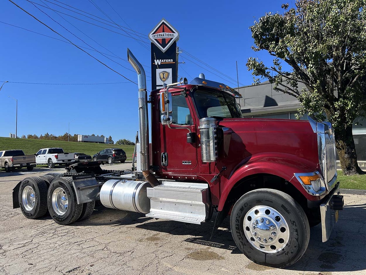 USED 2021 INTERNATIONAL HX DAYCAB TRUCK #3527