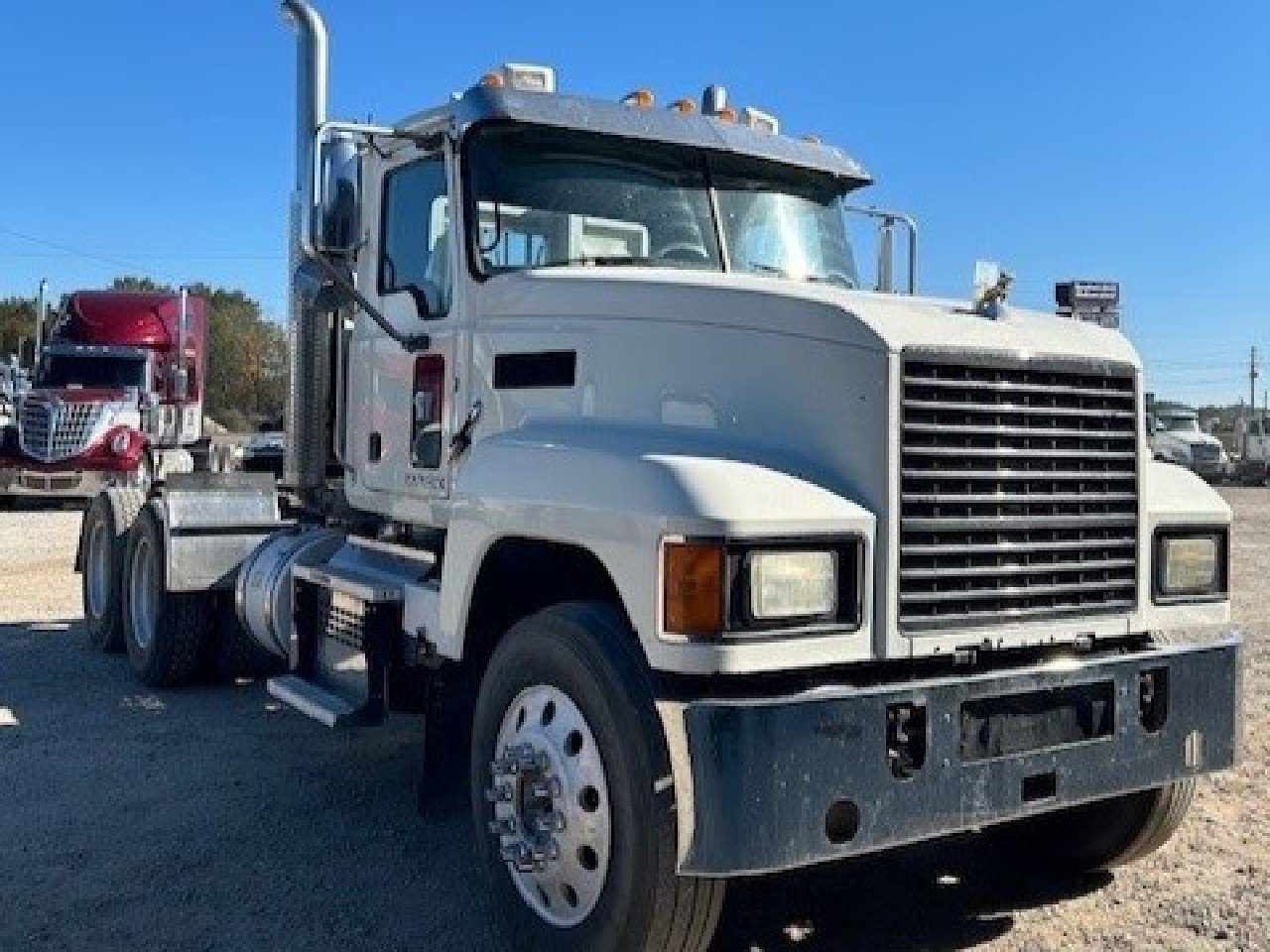 USED 2018 MACK CHU613 DAYCAB TRUCK #3547