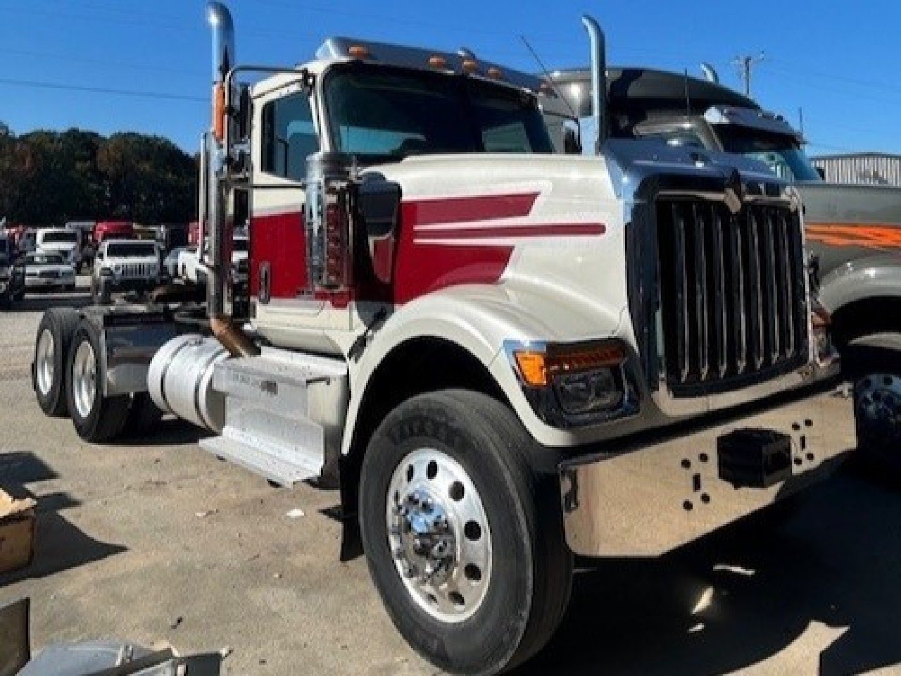 USED 2021 INTERNATIONAL HX520 DAYCAB TRUCK #3548