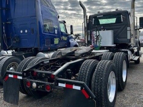 USED 2023 INTERNATIONAL HX 520 DAYCAB TRUCK #3554-2