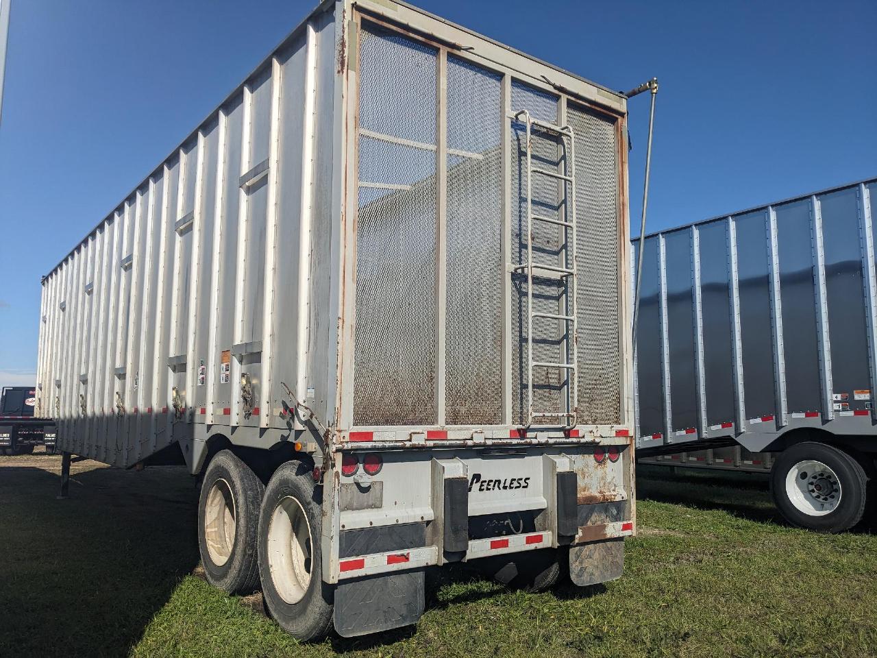 USED 2019 PEERLESS 42-DC OPEN TOP CHIPPER TRAILER #3592