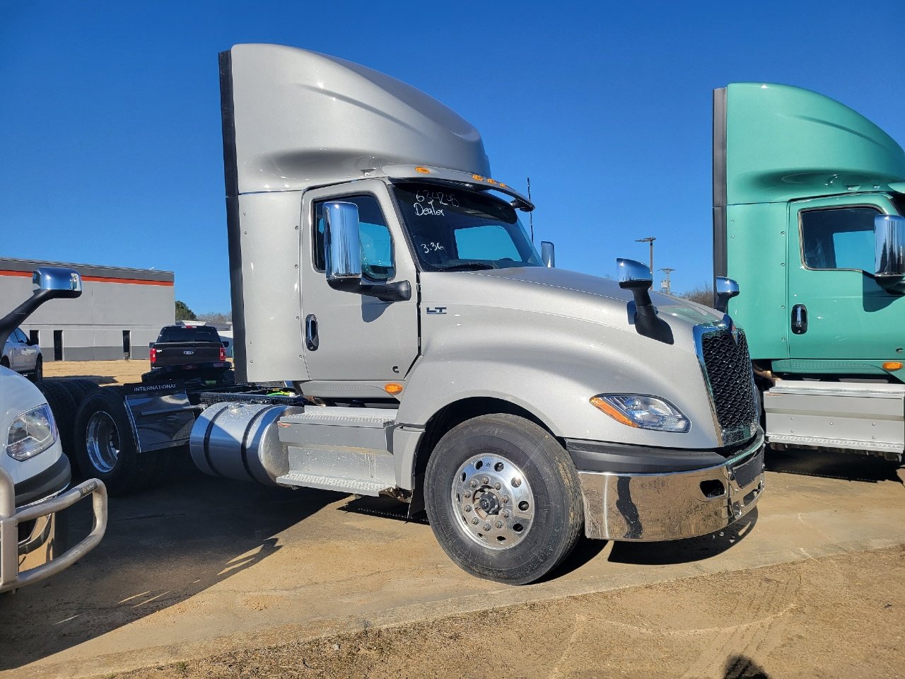 NEW 2025 INTERNATIONAL LT 625 DAYCAB TRUCK #3603