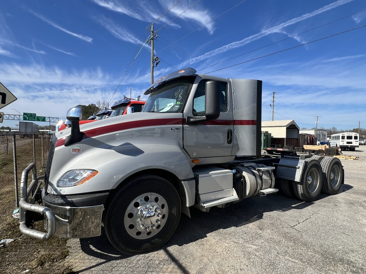 NEW 2025 INTERNATIONAL LT DAYCAB TRUCK #3609