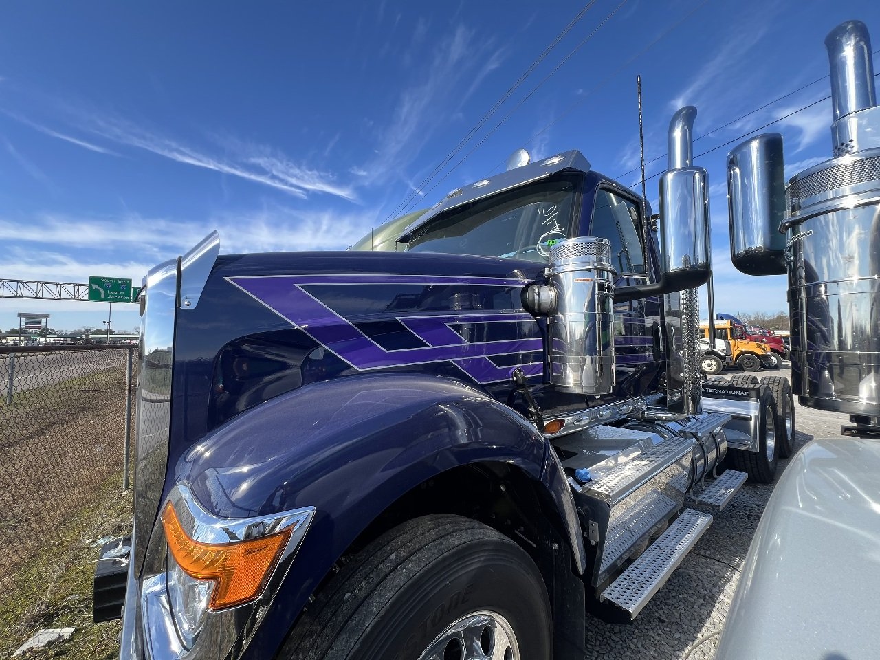 NEW 2025 INTERNATIONAL HX 520 DAYCAB TRUCK #3612