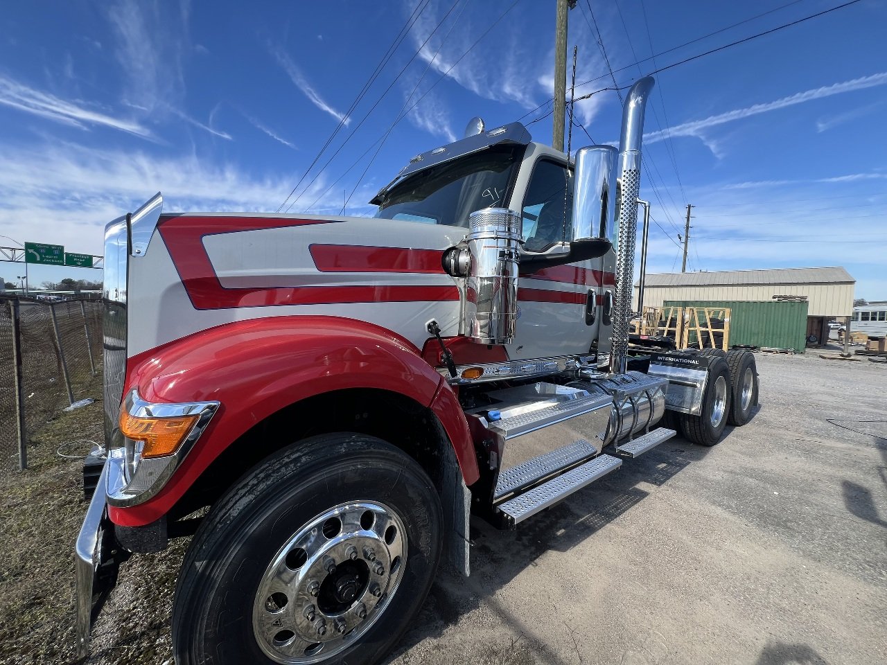 NEW 2025 INTERNATIONAL HX 520 DAYCAB TRUCK #3614