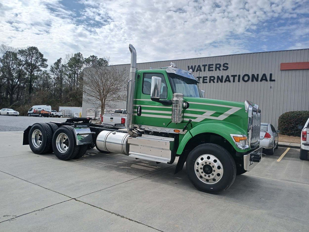 NEW 2025 INTERNATIONAL HX 520 DAYCAB TRUCK #3620