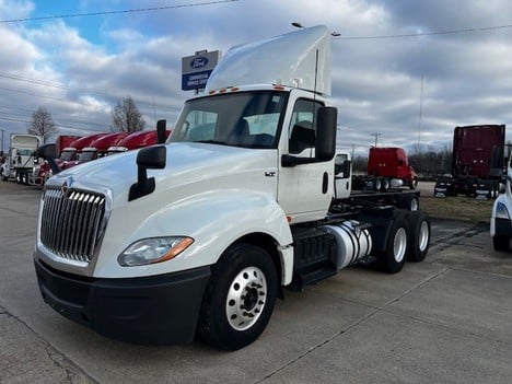 USED 2018 INTERNATIONAL LT DAYCAB TRUCK #3621-3