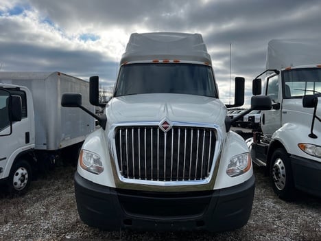 USED 2019 INTERNATIONAL LT SLEEPER TRUCK #3623-8