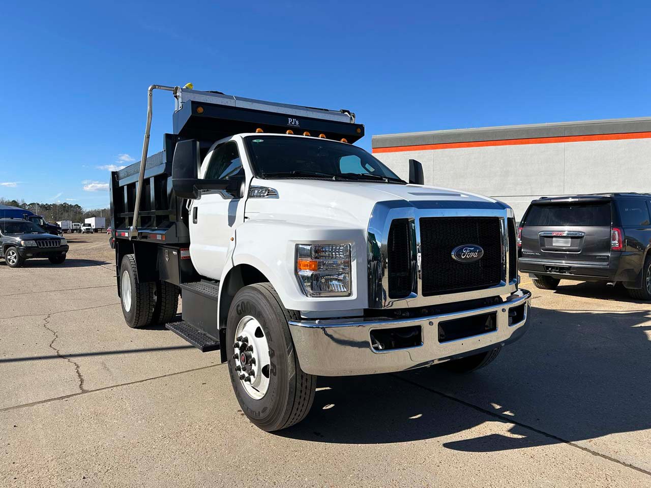 USED 2024 FORD F-650 DUMP TRUCK #3627