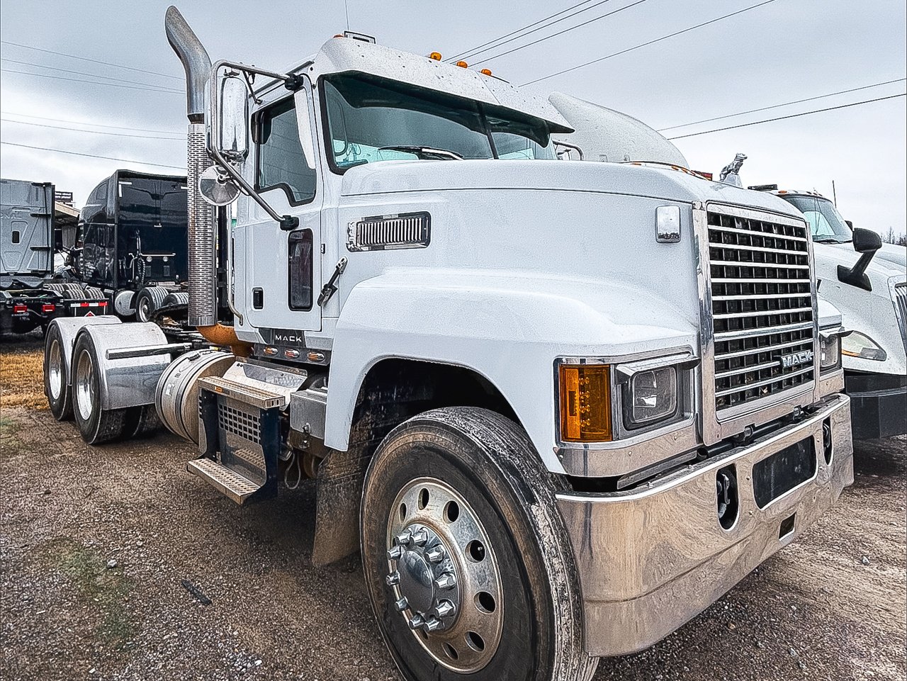 USED 2019 MACK CHU613 DAYCAB TRUCK #3661