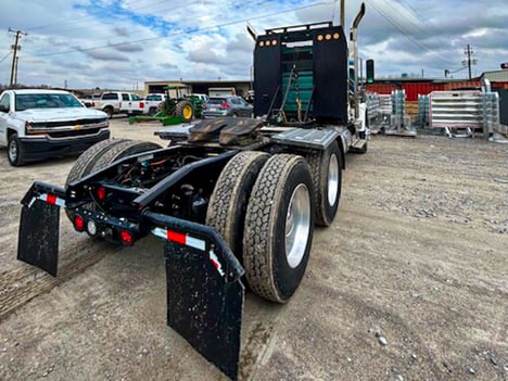 USED 2024 INTERNATIONAL HX 520 DAYCAB TRUCK #3673-4