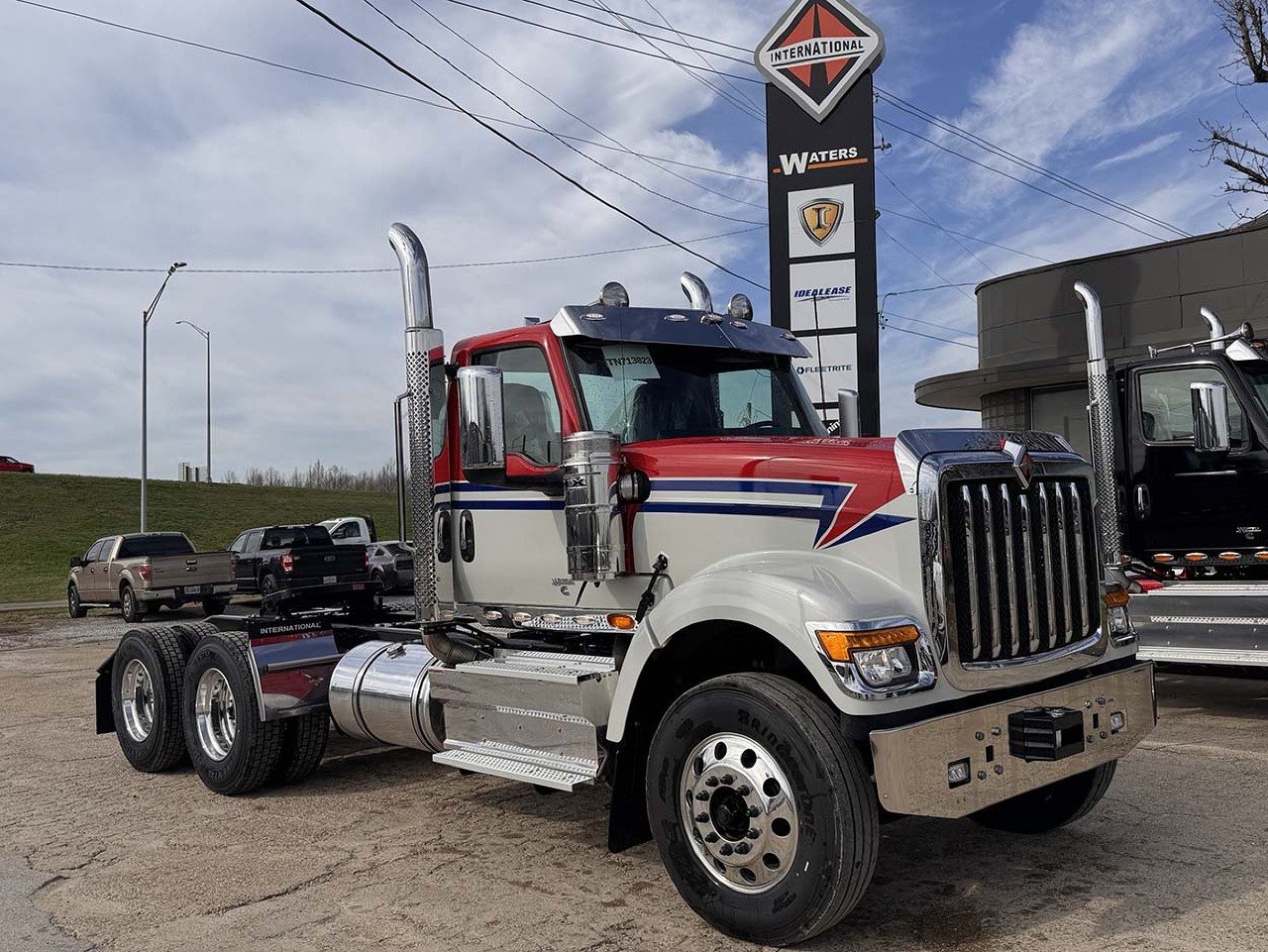 NEW 2026 INTERNATIONAL HX 520 DAYCAB TRUCK #3689