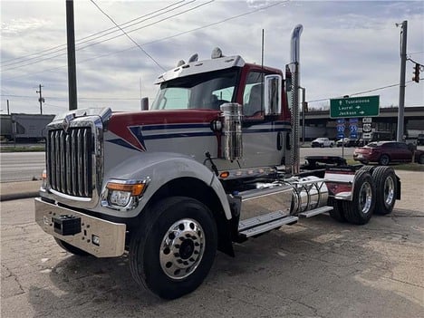 NEW 2026 INTERNATIONAL HX 520 DAYCAB TRUCK #3689-5